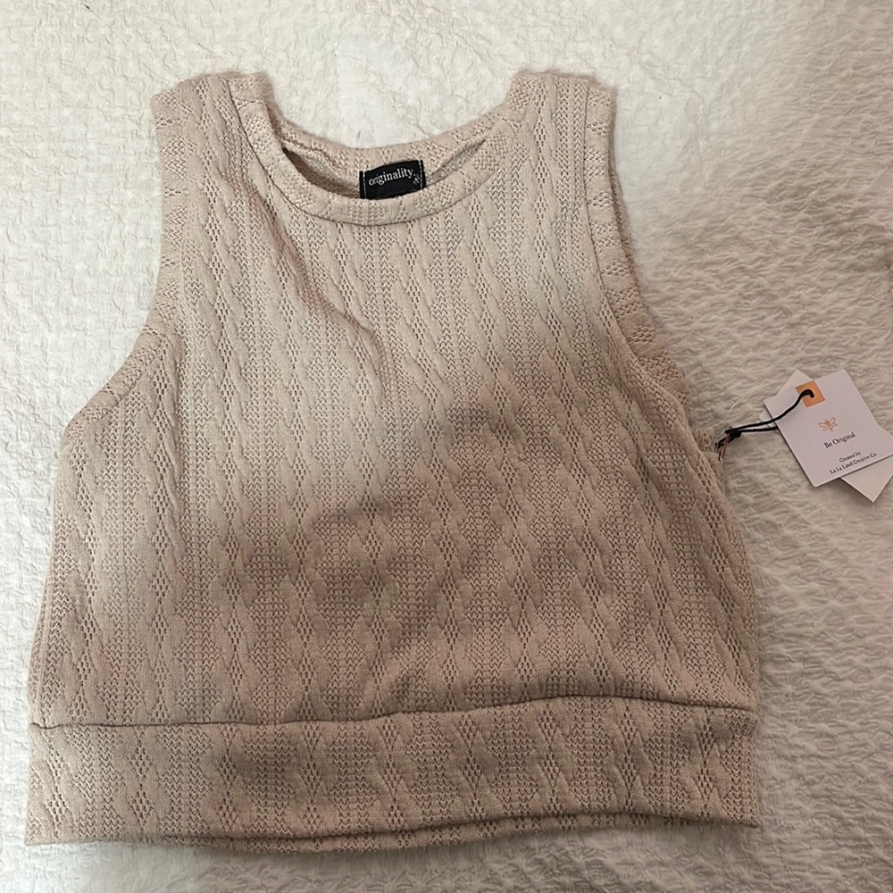 sweater vest type top !